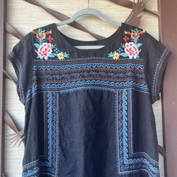 🌺 Johnny Was Boho Floral Embroidered Short Sleeve Linen Mini Dress 🌺 - Picture 5 of 13